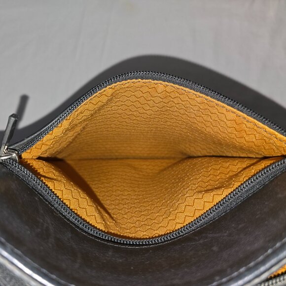 Waterfield Designs Black Leather Essential Crossbody Bag - Picture 12 of 14